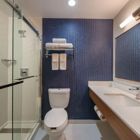 Fairfield Inn by Marriott JFK Airport Отели рядом с достопримечательностью «Железнодорожная станция JFK Air Train»