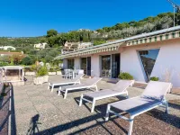 Les Balcons d'EZE