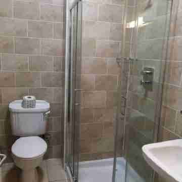 O'Neills Victorian Pub & Townhouse Rooms