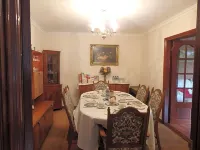 Hay Lane Lodge Bed & Breakfast Accommodation, Solihull - Parking