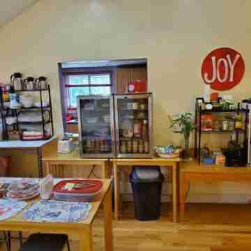 The Windsor Inn Dining/Meeting Rooms