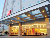 宜必思巴釐巴板飯店 英雄超市附近的飯店