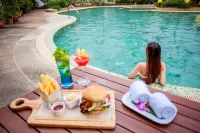Centara Udon - Pools
