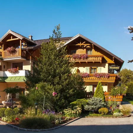 Garten - Hotel Sallerhof Отели рядом с достопримечательностью «Фонтаны Хельбрунн»