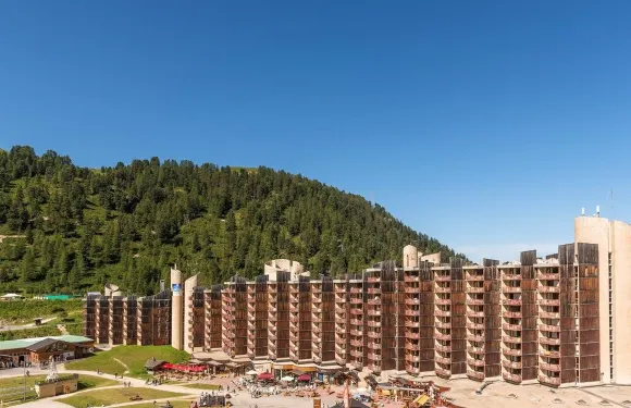 貝爾高特法義公寓式酒店