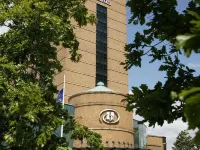 Hilton Belfast Hotels near Titanic Belfast