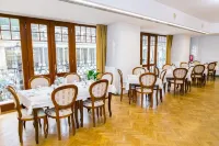 Art Deco Wolker by Astoria Hotel & Medical Spa Hotel di Karlovy Vary
