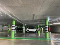 Courtyard Vilnius City Center - parking