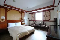 Hua Du Hotel Hotels in Keelung Miaokou