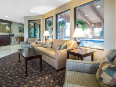 Quality Inn & Suites Sun Prairie Madison East Hotels in Dane County