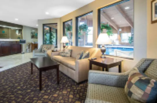 麥迪遜東太陽牧場品質酒店 森普雷里酒店