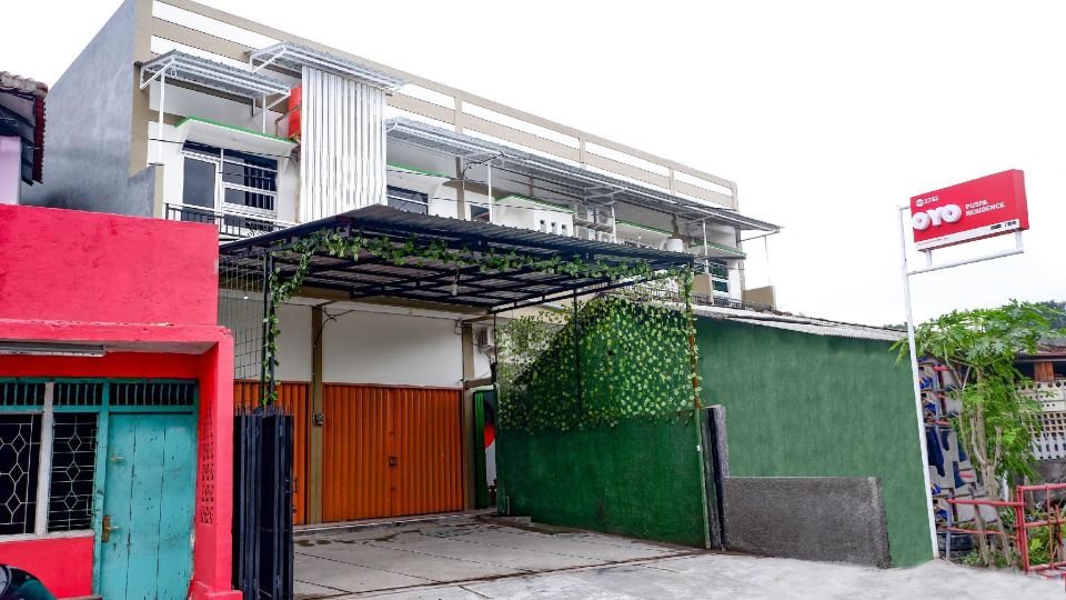 OYO 2782 Puspa Residence