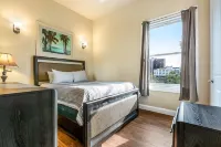 Spacious 5Bd Penthouse in Nola Hotels in 