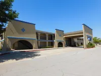 Days Inn by Wyndham Oklahoma City NW Expressway Hotels in Oklahoma City