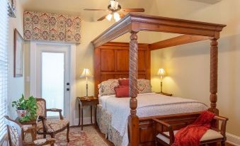 The Kenwood Inn Bed and Breakfast