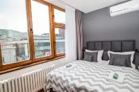 Modern and Bright Duplex - Main Street Hotel a Centar Sarajevo