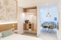 Alzocaire Hostal Boutique Hotels near Playa de La Fontanilla