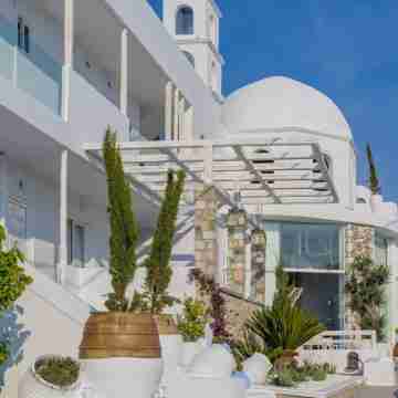 Kouros Home & Suites Hotel Exterior