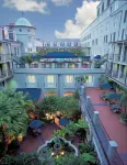 The Royal Sonesta New Orleans Hotels near حديقة المدينة