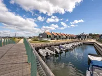 "Heigo" - 25m from the Sea