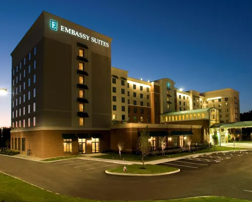 Embassy Suites by Hilton Columbus Airport Hotel di Columbus