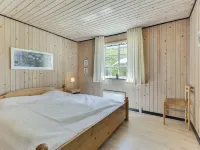 "Vaska" - 550m from the Sea Hotels in Lokken