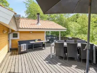 "Landuin" - 230m from the Sea