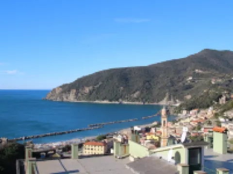 Come il Sole All'Improvviso Hotels in Moneglia