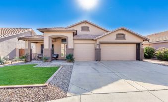 Tiki Time Perfect Pool Home in Chandler! Sleeps 8! by RedAwning