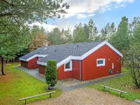 "Luciane" - 2.5km from the Sea Hotels near Houstrup