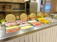 Hotel Jeni & Restaurant - breakfast