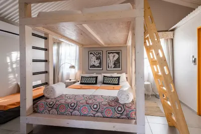 Etosha Safari Camp Hotels in Eensaam