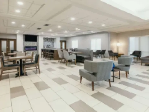 La Quinta Inn & Suites by Wyndham Ankeny IA / Des Moines IA 2402 SE Tones Dr., Ankeny, Io Hotels in Ankeny