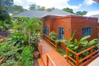 Casa Catarata 3 Bedroom Home by Redawning Hotels in der Nähe von Roatan Institute for Marine Sciences