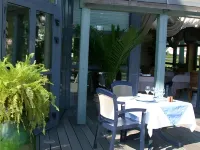 Logis Hotel les Sapins Hotels in Vecoux