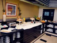 Hotel & Suites PF Hotels near Torre Mayor