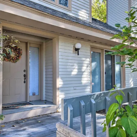 Charming Jackson Mountain Retreat on Golf Course!