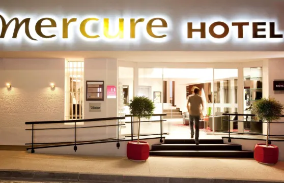 亞維儂中心教皇之城美居酒店