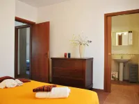 Red Roses Flat in a Semi-Detached Villa Hoteles en Itri