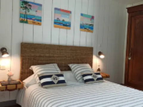 Gîte Timellen - Piscine Privée au Gite - 300m Golf de Cassy - 2Kms de la Plage Hotels in Lanton