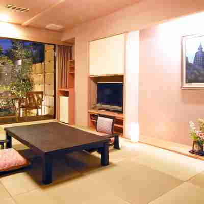 Hotel Sun Valley Izu Nagaoka Honkan Rooms