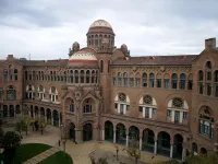 Hotel Sant Pau Hotels near Sant Andreu Metro Station