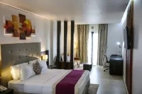 Platinum Cocotiers Hotel