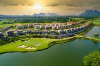 Khu Nghỉ Dưỡng và Biệt Thự Wyndham Sky Lake Các khách sạn ở Nhuận Trạch