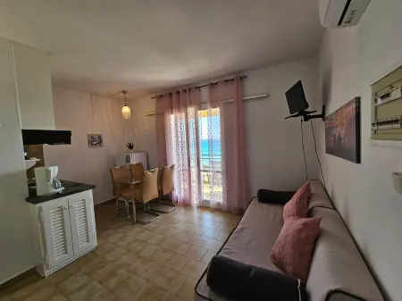 Corfu Glyfada Menigos Resort 2-5 Отели рядом с достопримечательностью «Glyfada Beach»