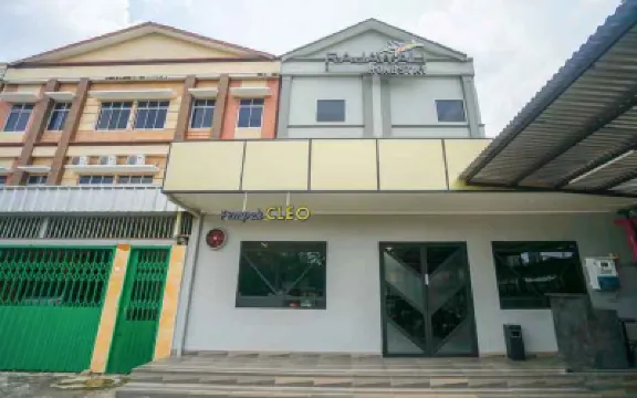 Rajawali Homestay Hotels in 