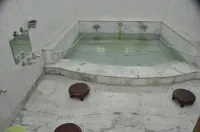 Hotel Sujata فنادق في بود جايا