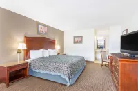 Days Inn by Wyndham Arlington Pentagon - Wifi
