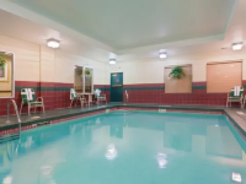 Holiday Inn Express LORDSTOWN-NEWTON FALLS/WARREN by IHG Hotels in Trumbull County