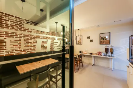 Cheongju the King Hotel Отели рядом с достопримечательностью «Университет Чхонджу»